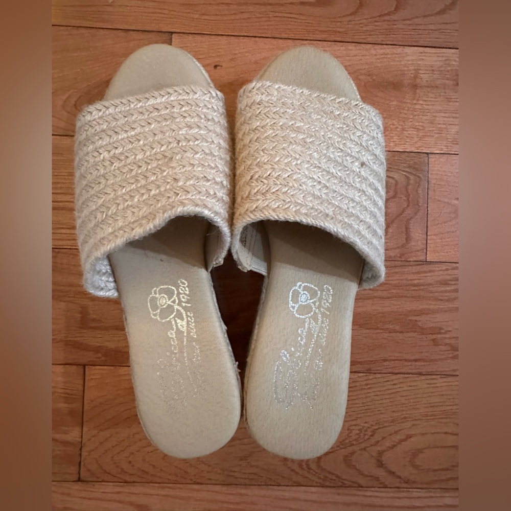 Sbicca Raffia Wedge sandal